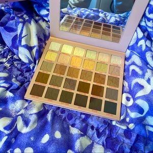 Jeffree star orgy artistry palette